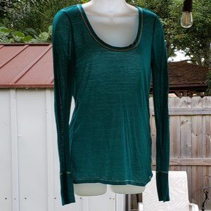 American Eagle Charming Long Sleeve Everyday Shirt